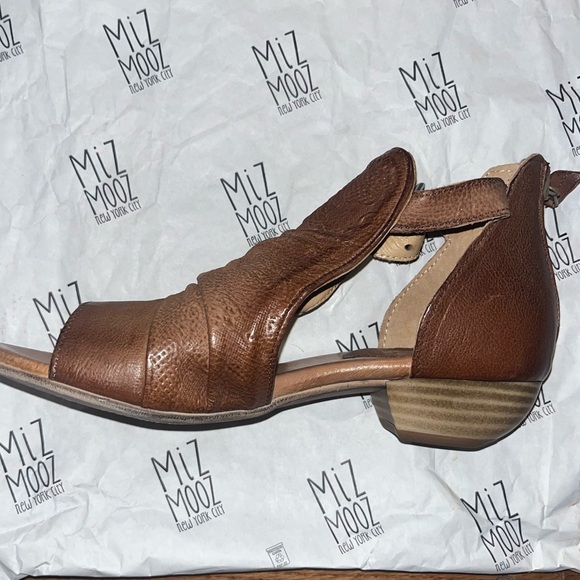 Miz Mooz Corra Open Toe Sandals Brandy Brown Leather Women’s Size 6.5 or EU 37 - Picture 3 of 12